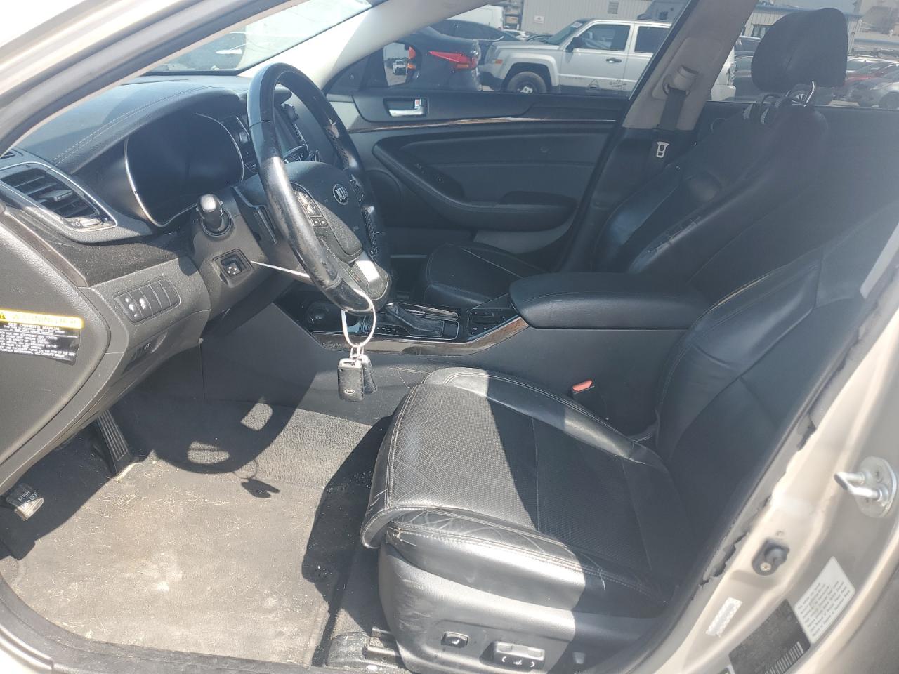 2015 Kia Cadenza Premium VIN: KNALN4D73F5187370 Lot: 63330215