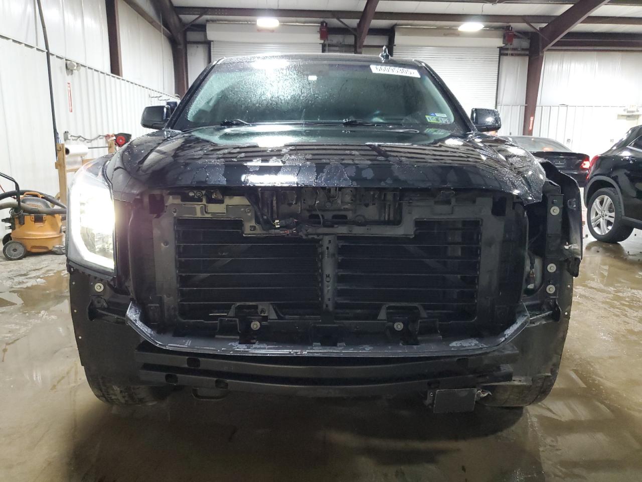 1gks2hkj8jr188114 1GKS2HKJ8JR188114 2018 GMC Yukon Xl Denali
