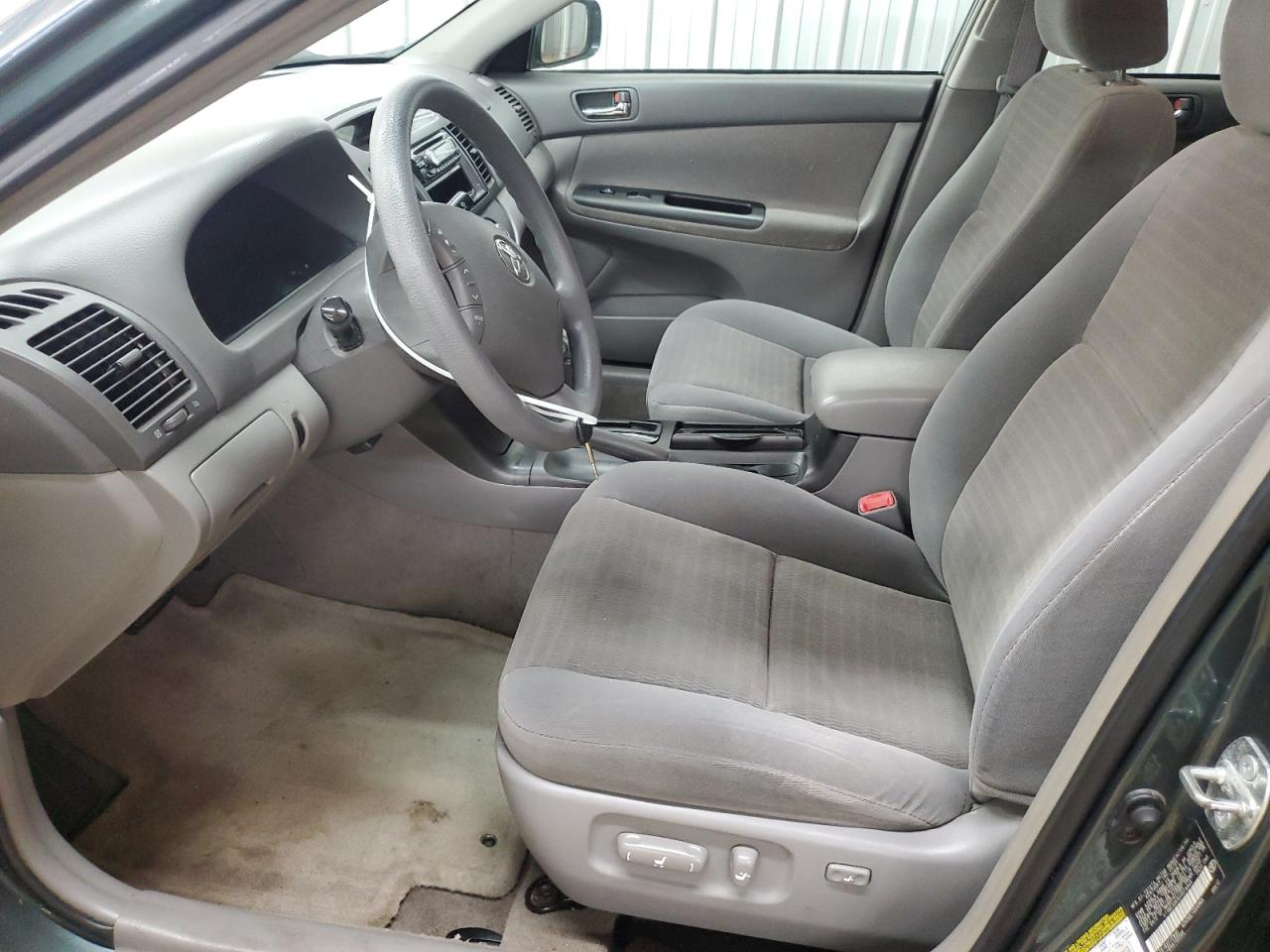 2005 Toyota Camry Le VIN: 4T1BE32K95U079948 Lot: 64173615
