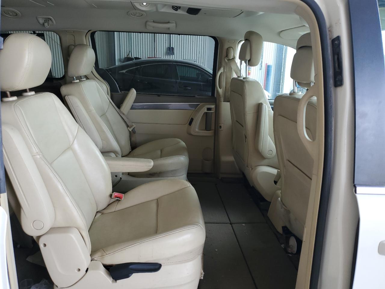 2010 Volkswagen Routan Se VIN: 2V4RW3D10AR294345 Lot: 64961955