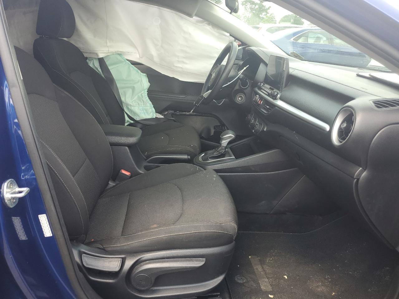 3KPF24AD6ME272210 2021 Kia Forte Fe