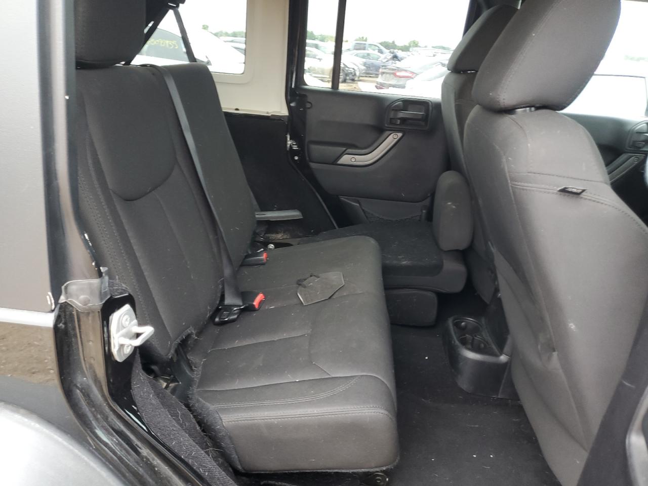 2015 Jeep Wrangler Unlimited Sport VIN: 1C4HJWDG2FL776843 Lot: 64773265