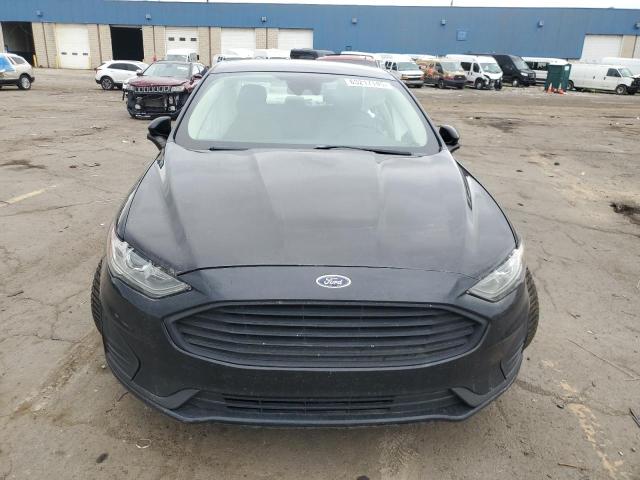  FORD FUSION 2019 Czarny
