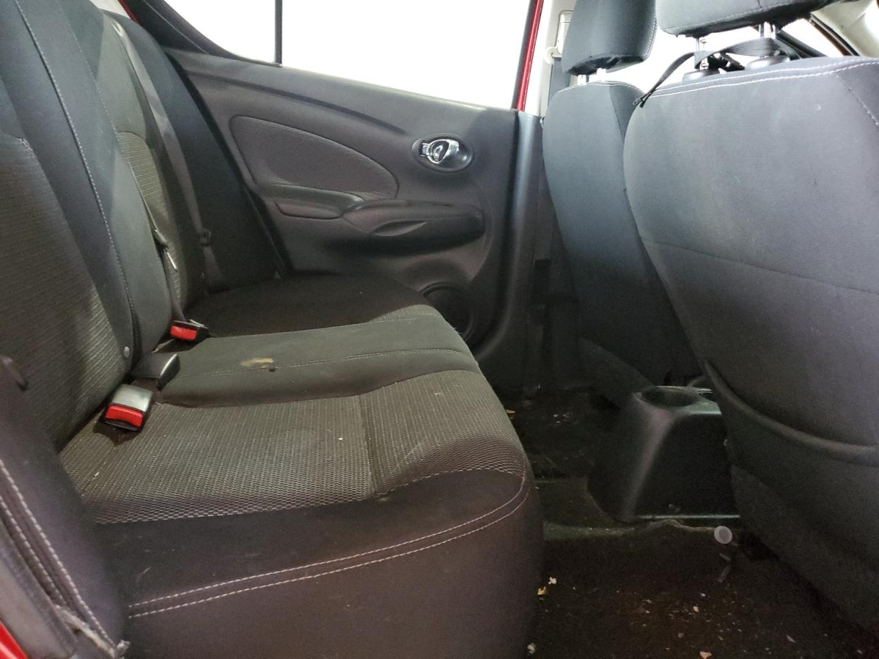 2014 Nissan Versa S VIN: 3N1CN7AP3EL869935 Lot: 64827475