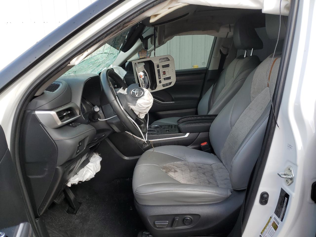 2022 Toyota Highlander Hybrid Xle VIN: 5TDABRCH4NS554831 Lot: 63219455