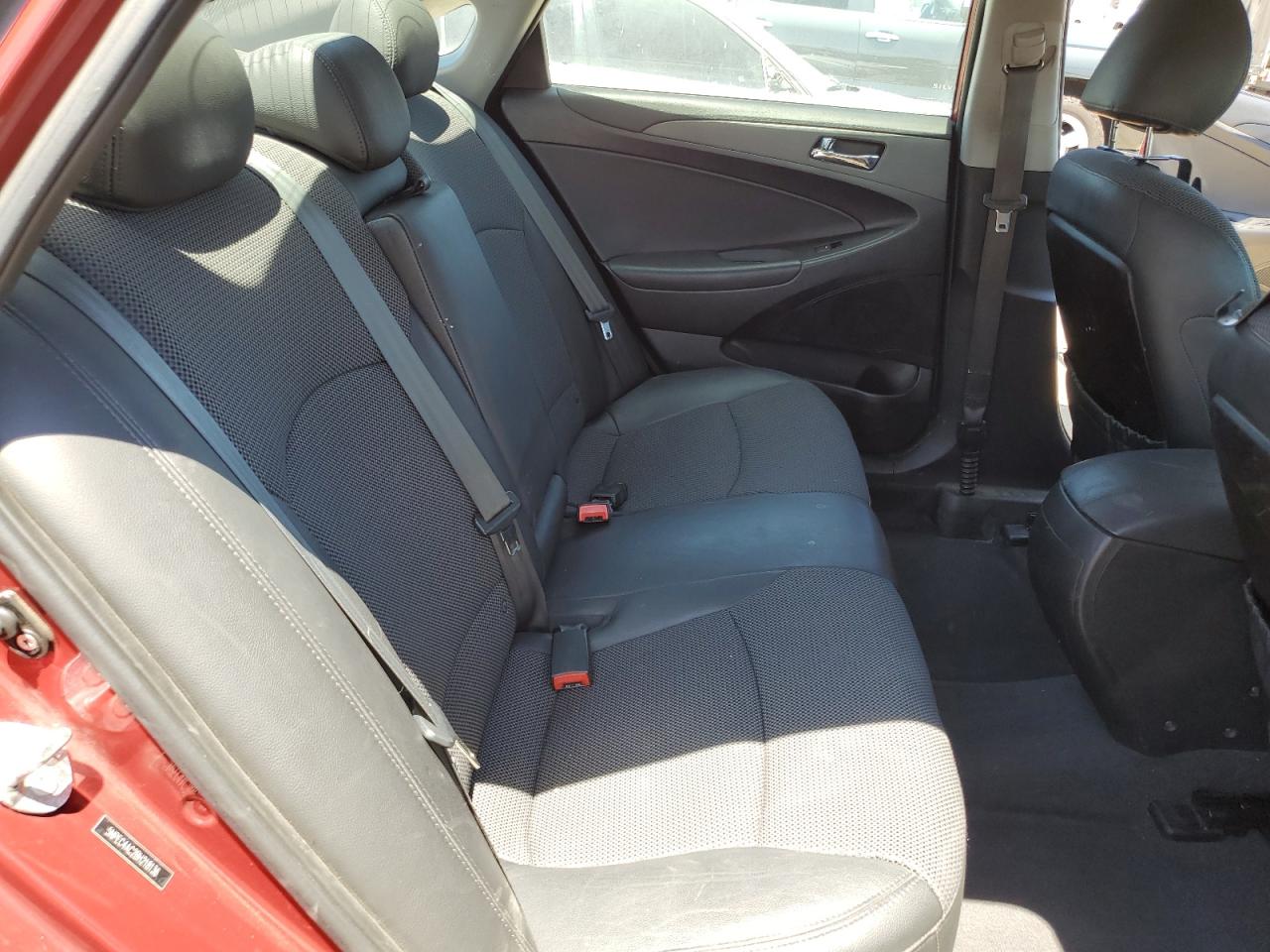5npec4ac2bh218136 5NPEC4AC2BH218136 2011 Hyundai Sonata Se
