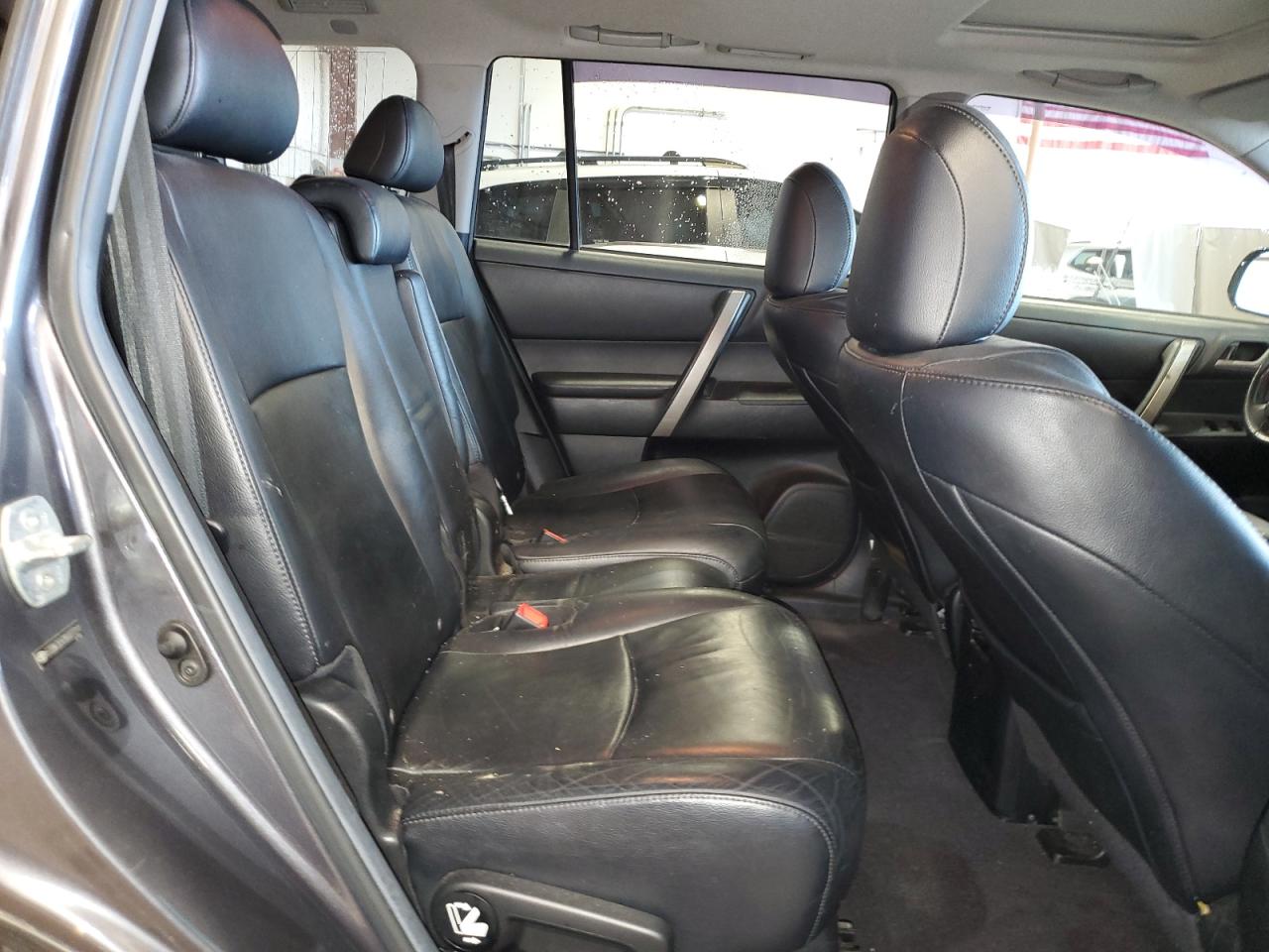2011 Toyota Highlander Base VIN: 5TDBK3EH7BS077211 Lot: 64364355