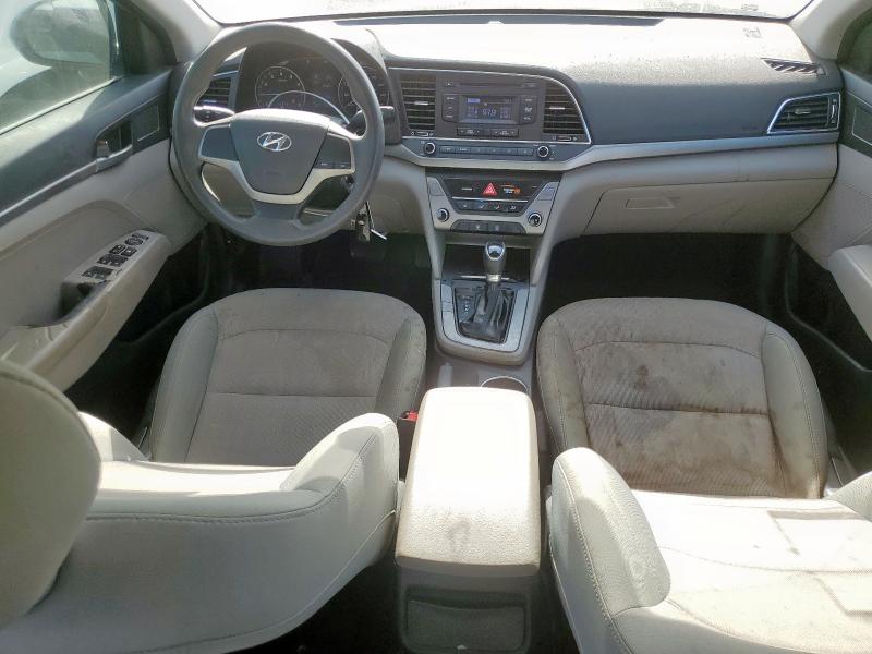  HYUNDAI ELANTRA 2017 Srebrny