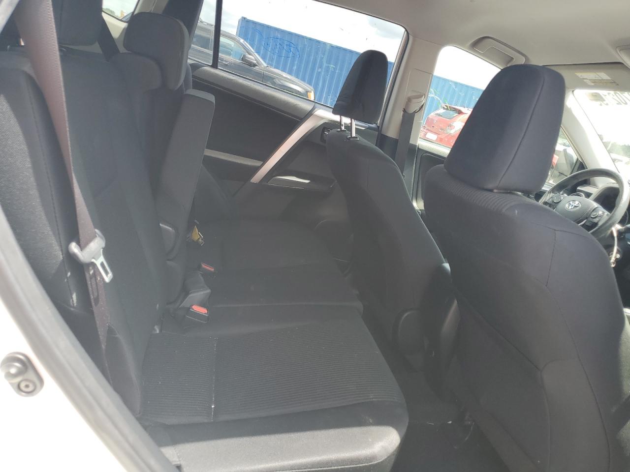 2017 Toyota Rav4 Le VIN: JTMZFREV9HJ702659 Lot: 63702195