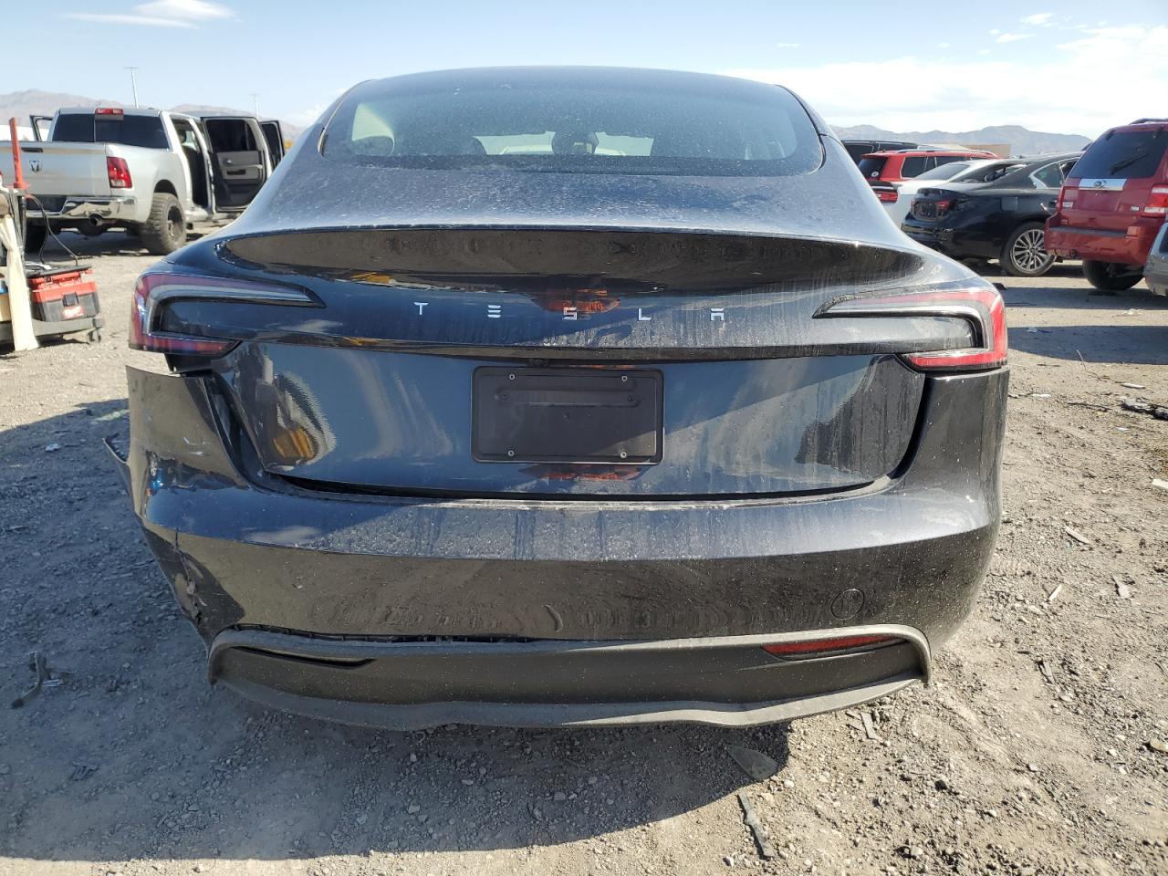 5YJ3E1EA5RF737487 2024 Tesla Model 3