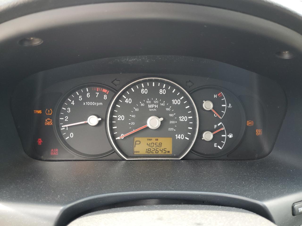 2009 Kia Rondo Base VIN: KNAFG528297267115 Lot: 64378255