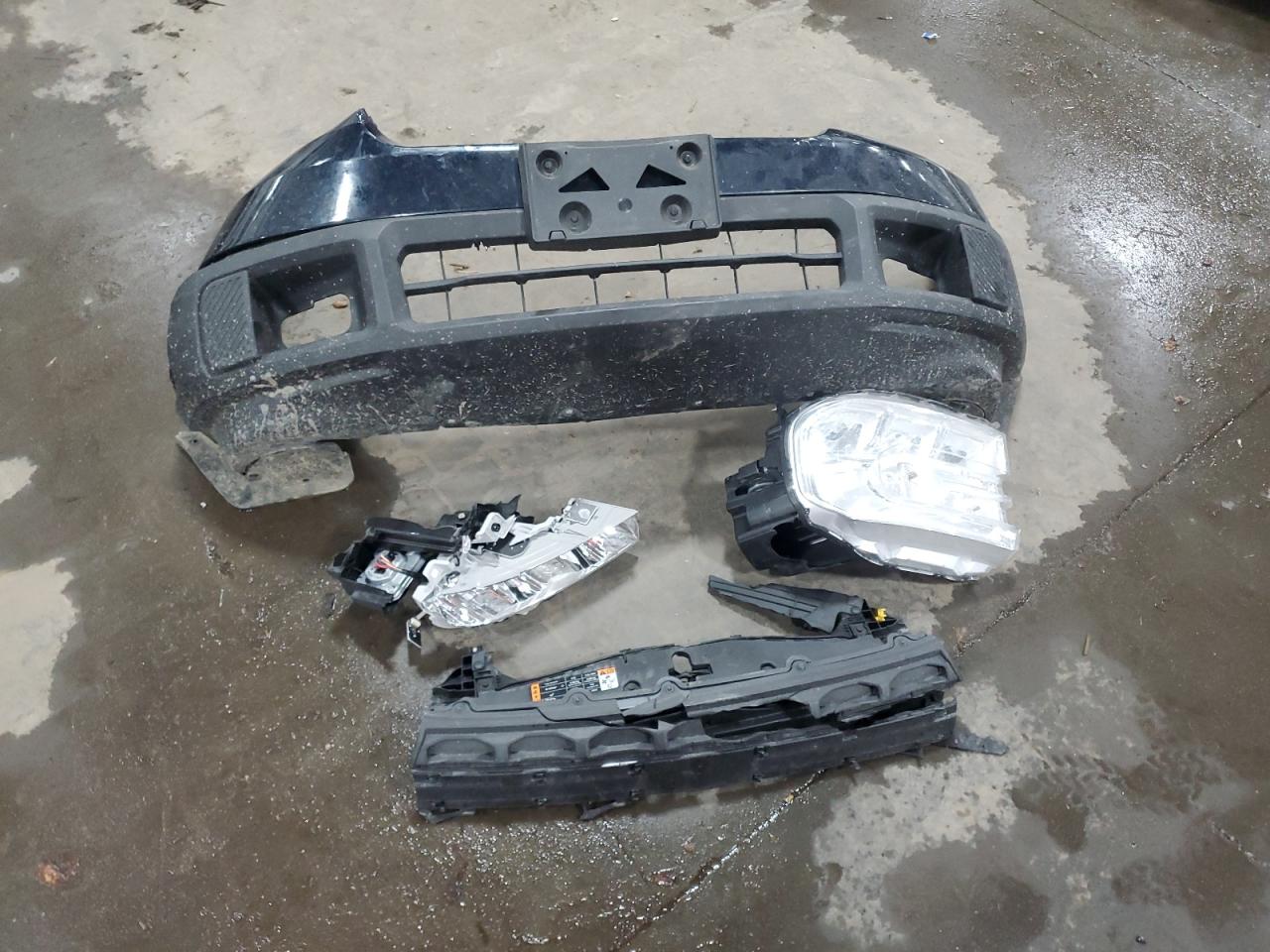 2022 Ford Maverick Xl VIN: 3FTTW8F94NRA45417 Lot: 64565835