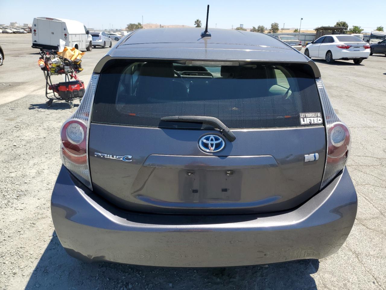 2014 Toyota Prius C VIN: JTDKDTB34E1068065 Lot: 65505355