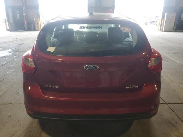 Хэтчбеки FORD FOCUS 2014 Красный