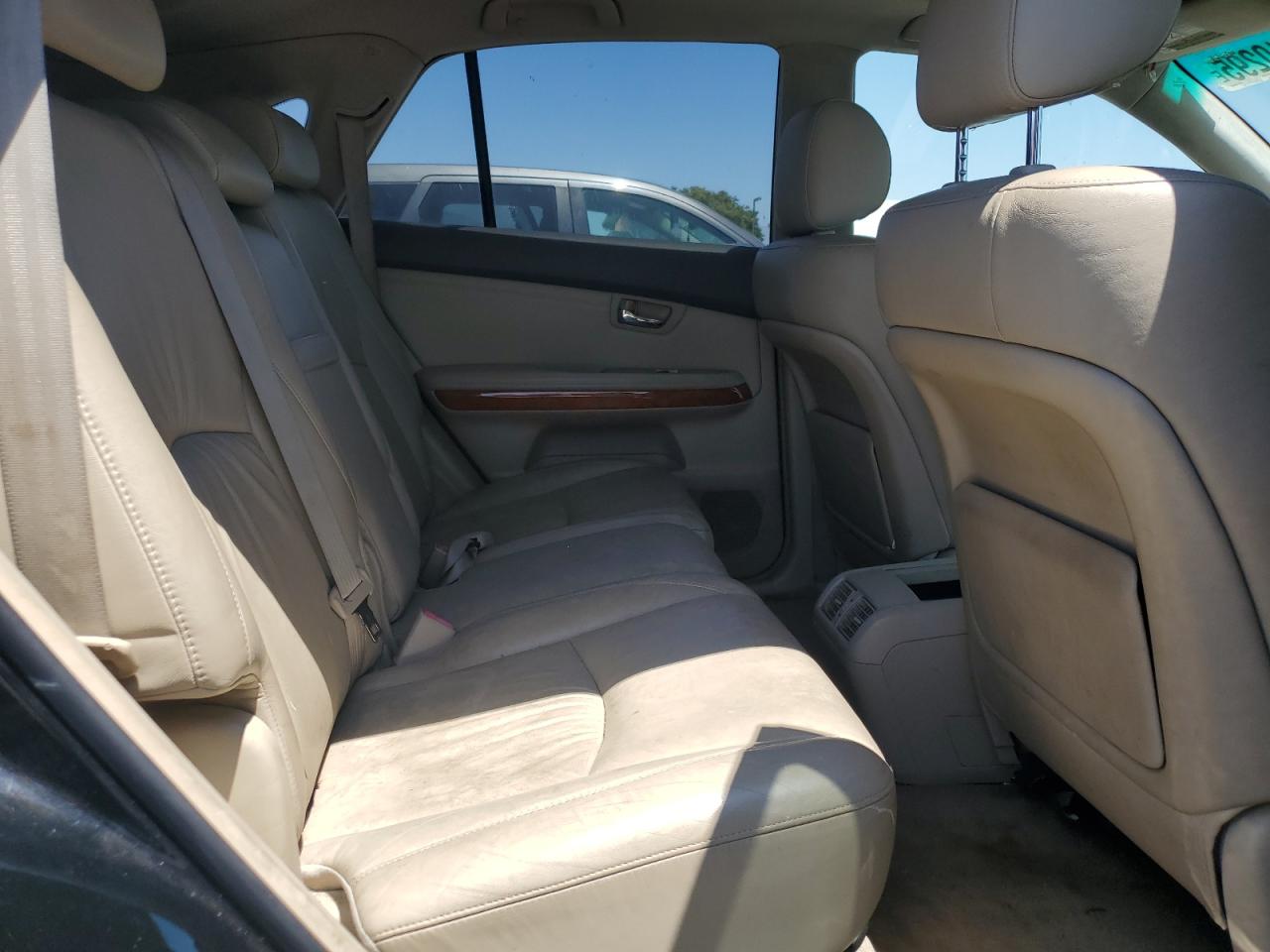 2004 Lexus Rx 330 VIN: JTJGA31U540028152 Lot: 64110295
