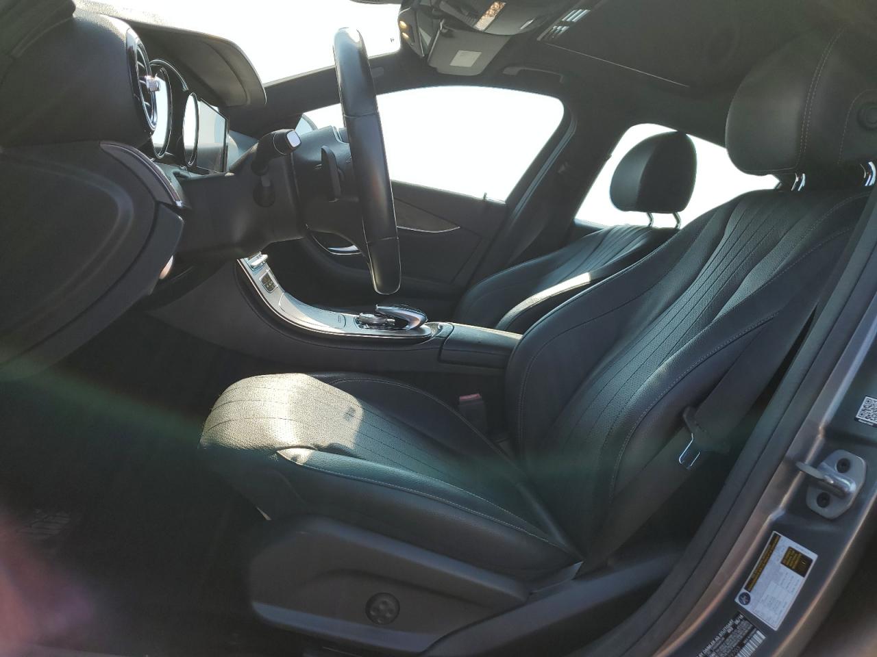 2019 Mercedes-Benz E 300 4Matic VIN: WDDZF4KB5KA529703 Lot: 64953405