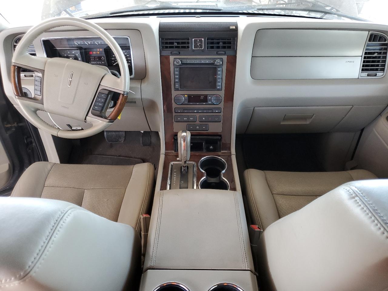 2011 Lincoln Navigator VIN: 5LMJJ2J5XBEJ10351 Lot: 63469965