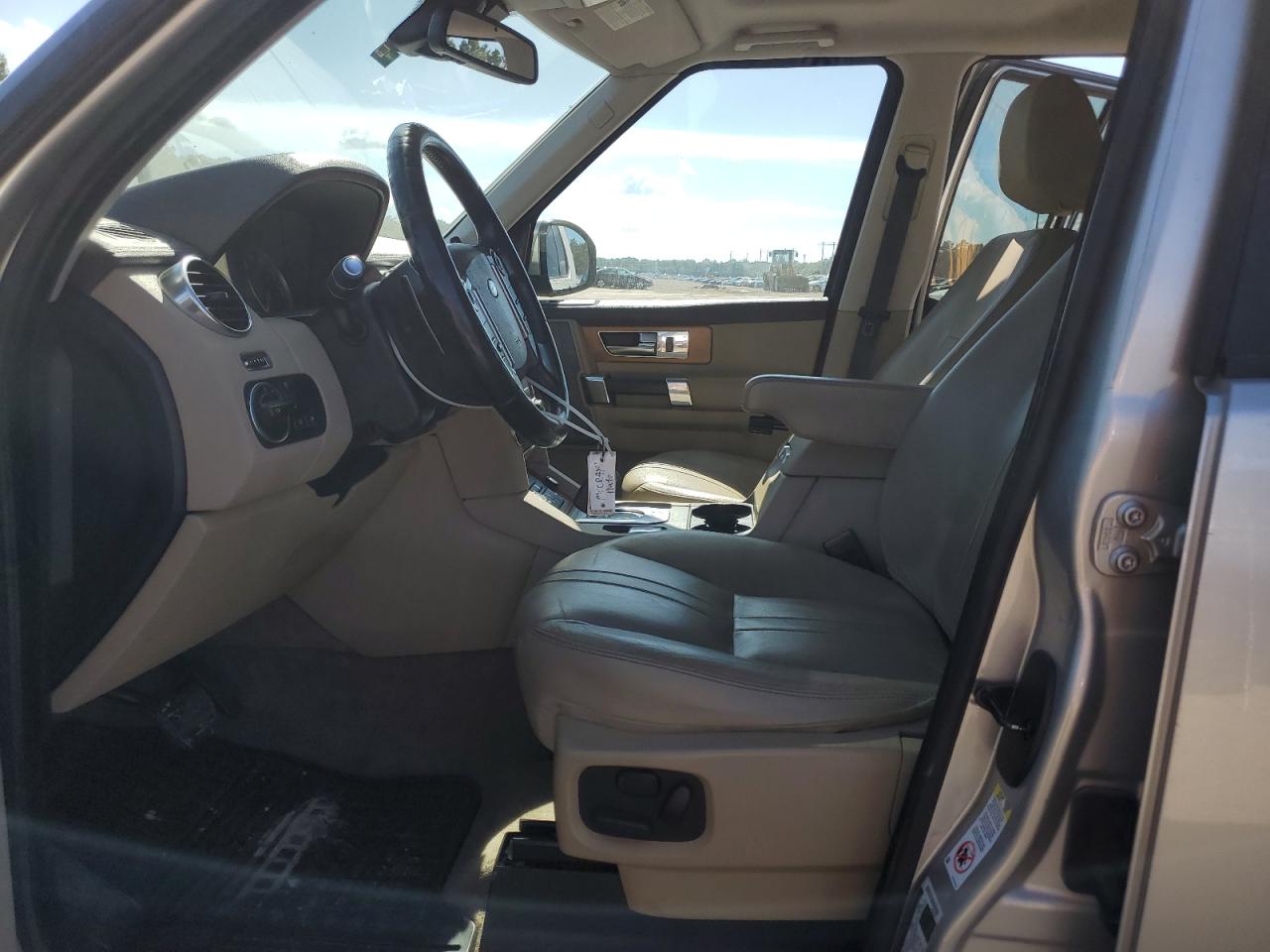 2015 Land Rover Lr4 VIN: SALAB2V6YFA776247 Lot: 65988325