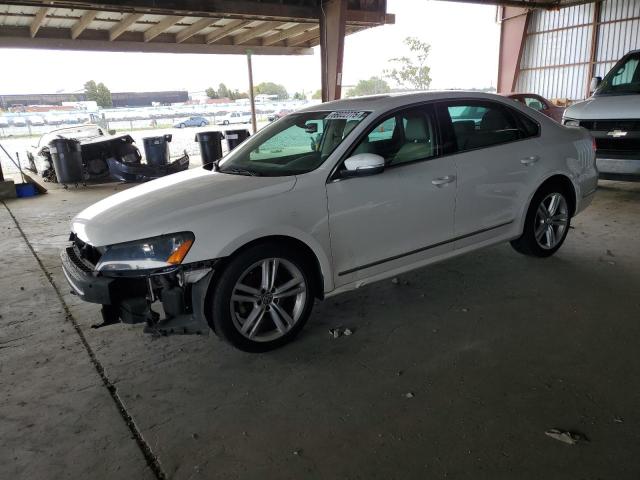  VOLKSWAGEN PASSAT 2015 Biały