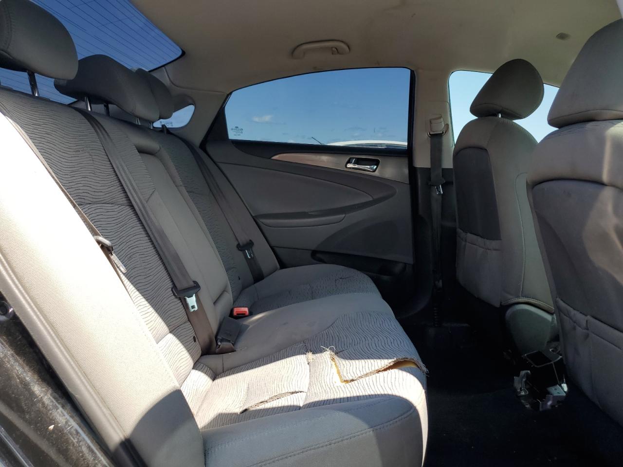 2014 Hyundai Sonata Hybrid VIN: KMHEC4A49EA109057 Lot: 63310825