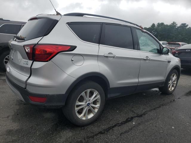 FORD ESCAPE 2019 Srebrny