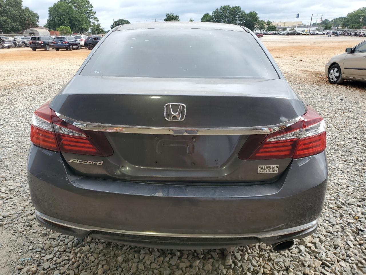 2017 Honda Accord Lx VIN: 1HGCR2F33HA121564 Lot: 64756675