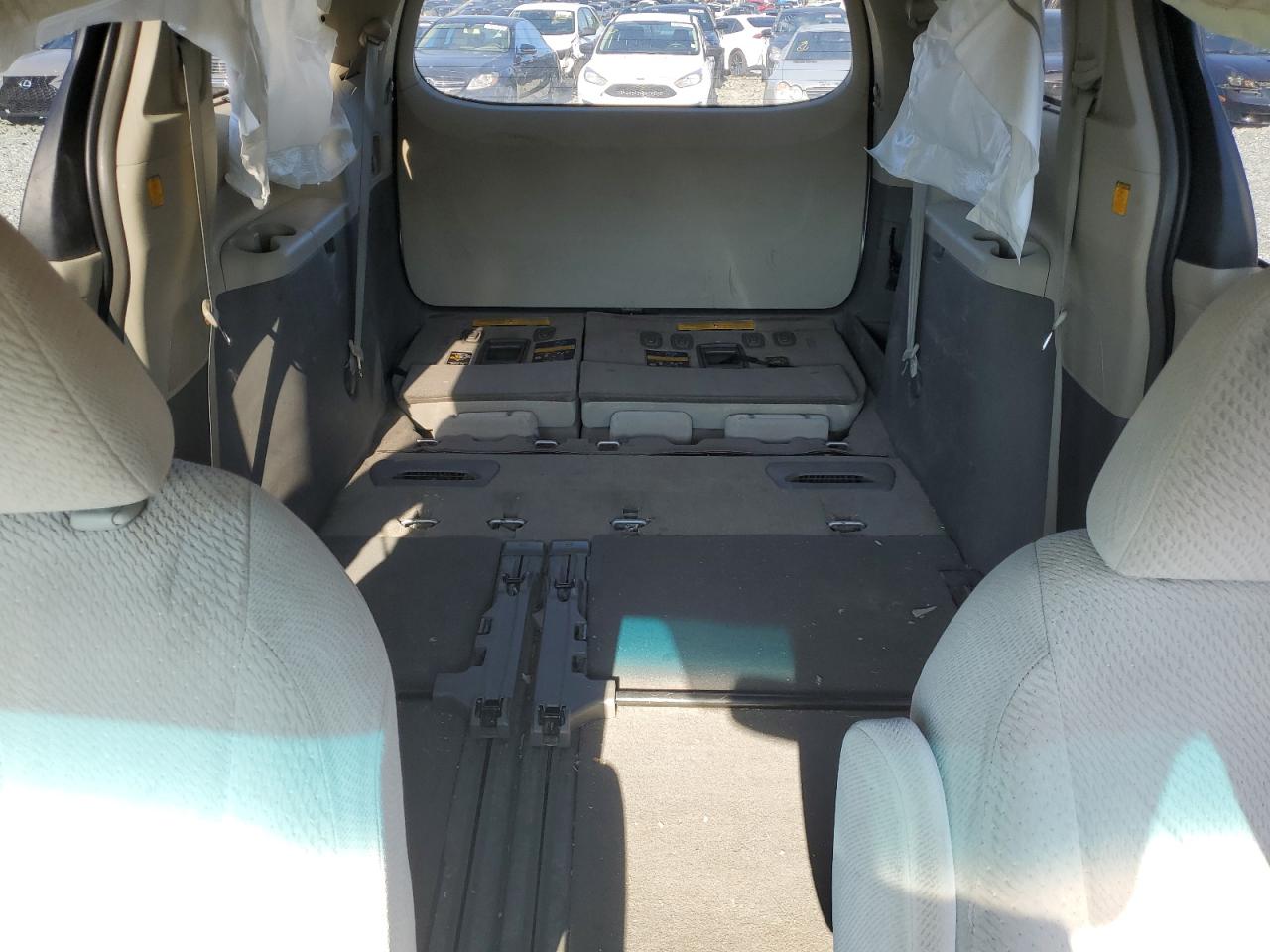 5tdkk3dc5bs175322 5TDKK3DC5BS175322 2011 Toyota Sienna Le