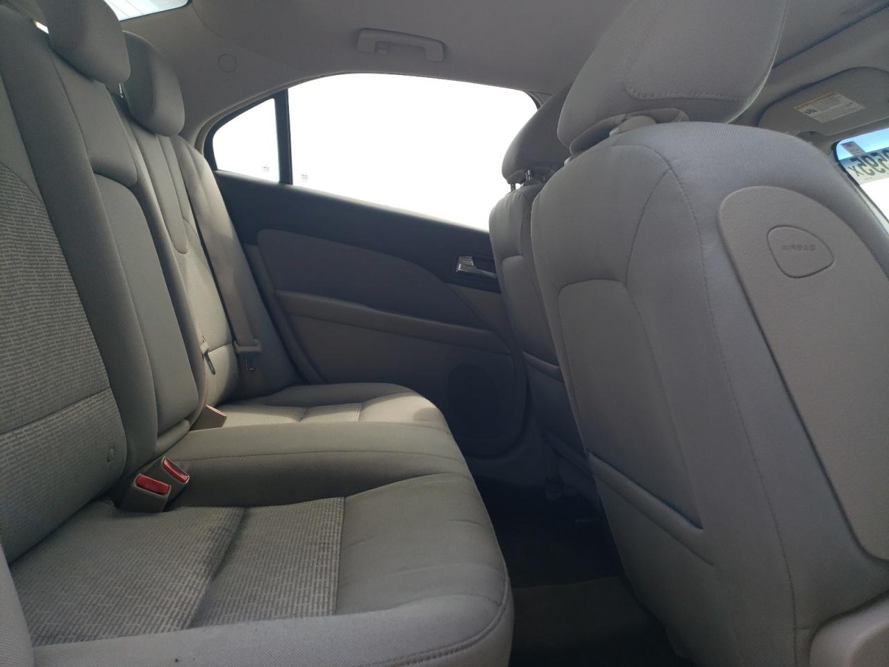 2010 Ford Fusion Se VIN: 3FAHP0HA6AR399998 Lot: 64939595