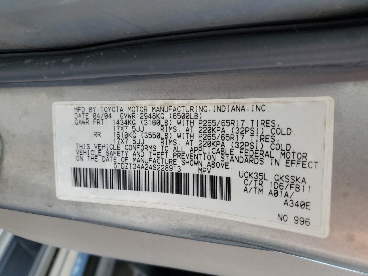 2004 Toyota Sequoia Sr5 VIN: 5TDZT34A24S228913 Lot: 63409395