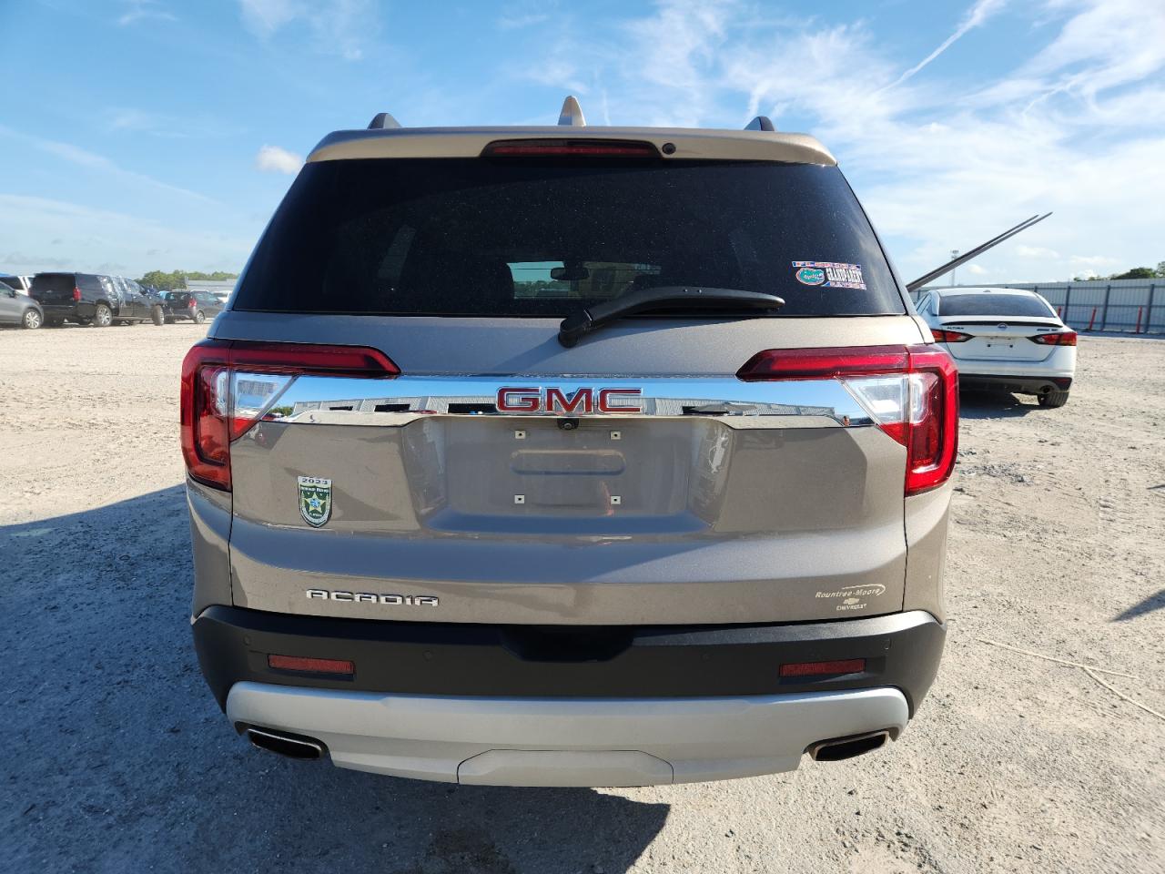 2023 GMC Acadia Slt VIN: 1GKKNML42PZ109215 Lot: 64743775