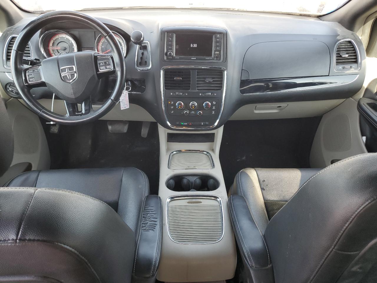 2018 Dodge Grand Caravan Sxt VIN: 2C4RDGCG9JR241429 Lot: 64956895