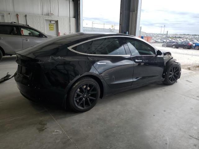  TESLA MODEL 3 2020 Czarny