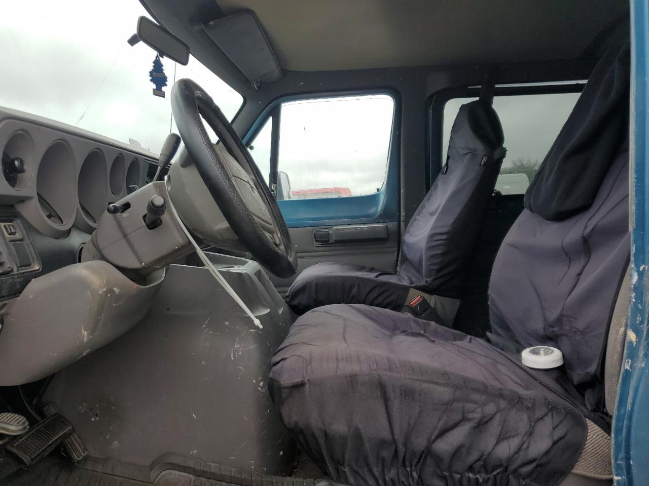 1998 Dodge Ram Wagon B2500 VIN: 2B4HB25Y1SK537000 Lot: 63938685