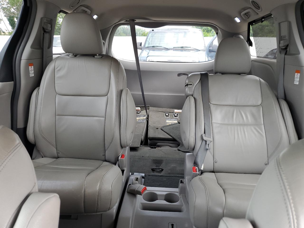 2015 Toyota Sienna Xle VIN: 5TDYK3DC7FS632891 Lot: 64822295