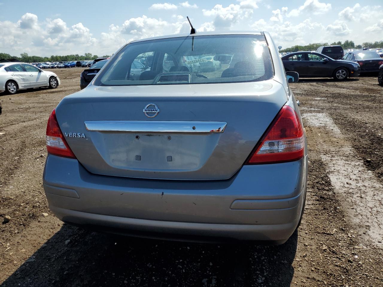 2008 Nissan Versa S VIN: 3N1BC11E28L384476 Lot: 63845315