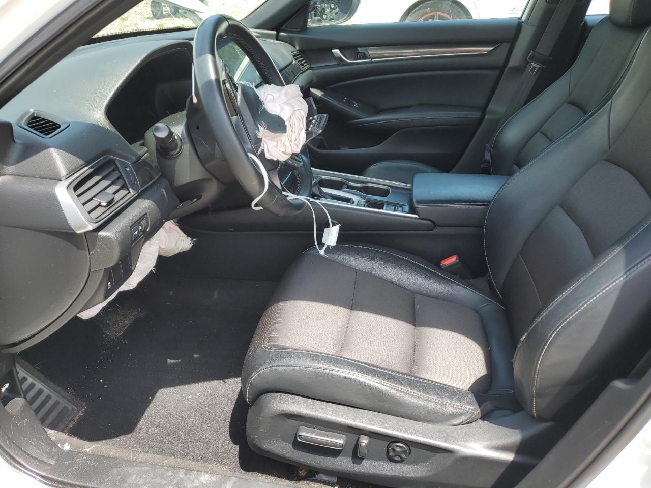 2018 Honda Accord Sport VIN: 1HGCV1F39JA026339 Lot: 65116865