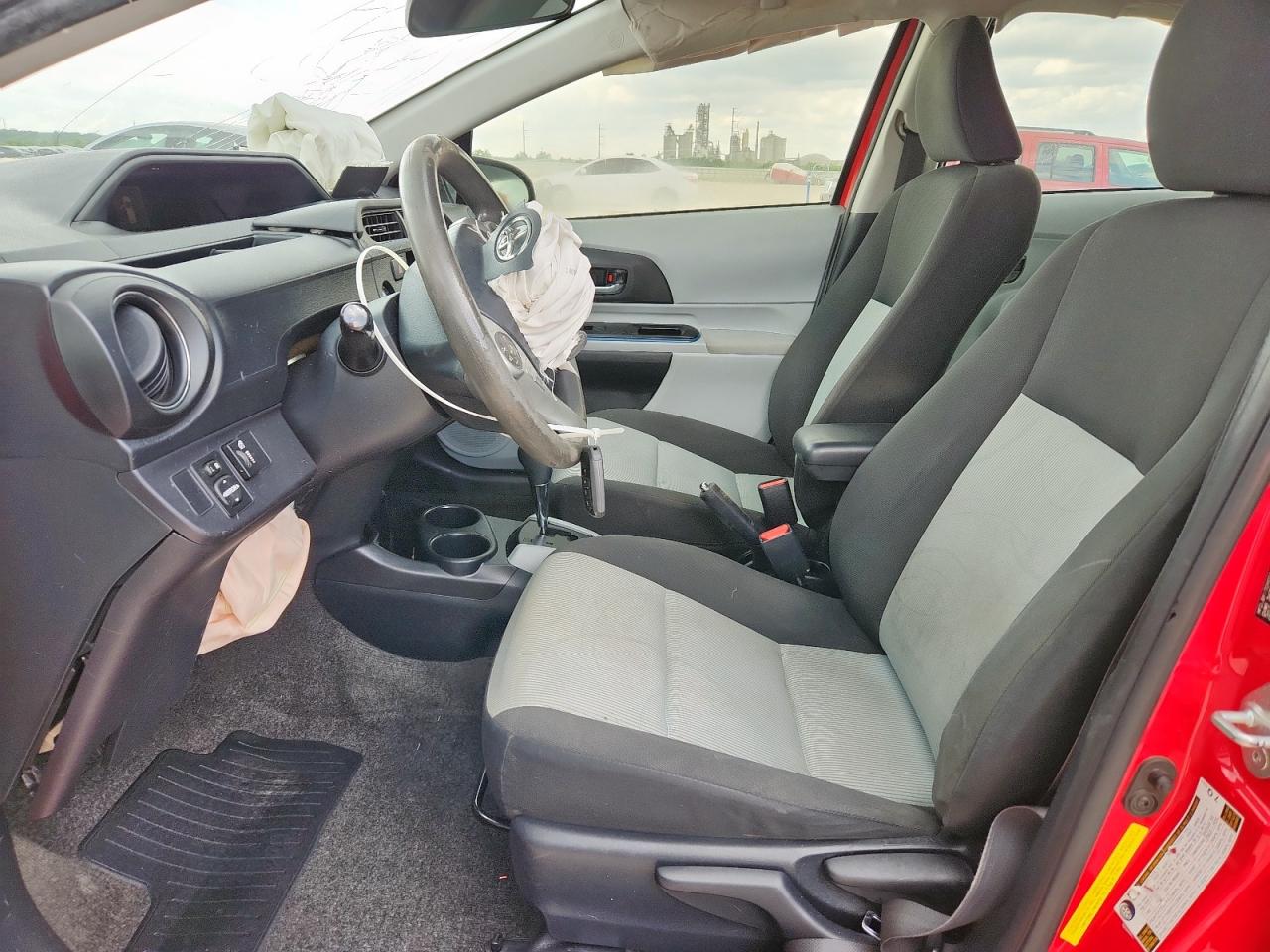 2013 Toyota Prius C VIN: JTDKDTB35D1543169 Lot: 64700595