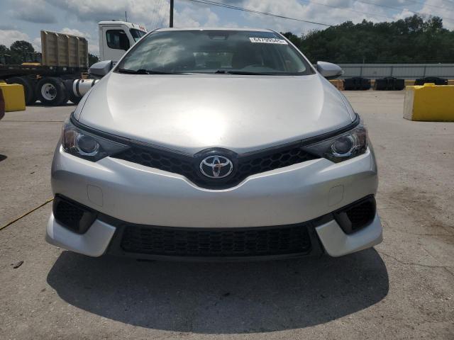  TOYOTA COROLLA 2018 Srebrny