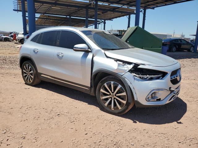  MERCEDES-BENZ GLA-CLASS 2021 Srebrny