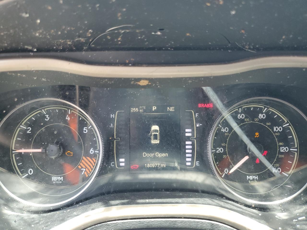 2014 Jeep Cherokee Latitude VIN: 1C4PJMCB7EW204024 Lot: 63393365