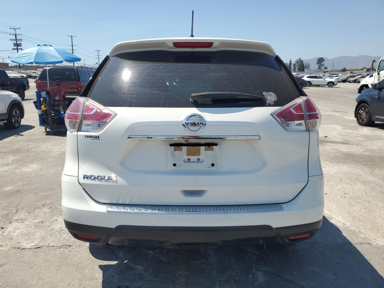 2016 Nissan Rogue S VIN: JN8AT2MT2GW018443 Lot: 65286265