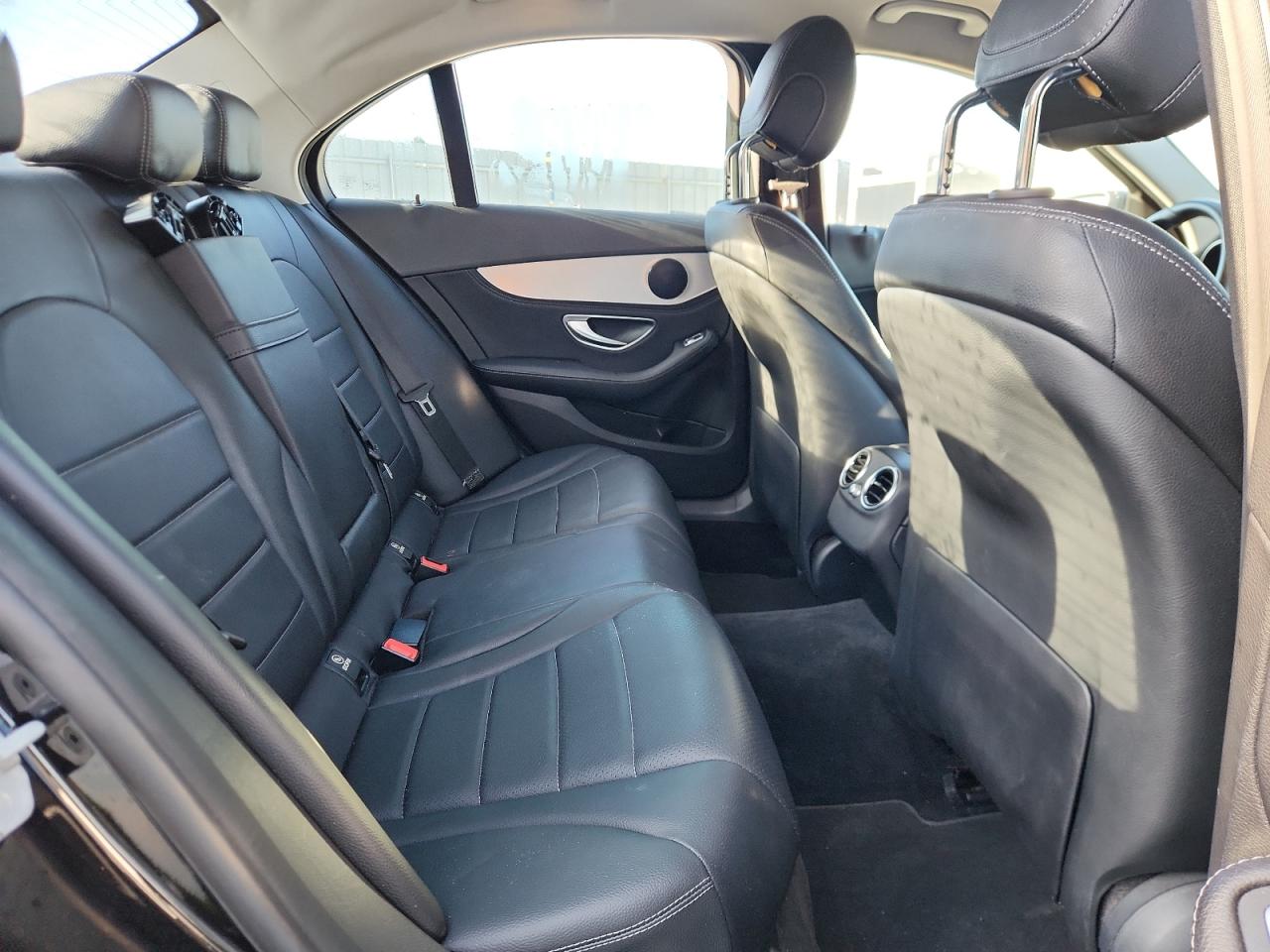 2016 Mercedes-Benz C 300 VIN: 55SWF4JB9GU100818 Lot: 63482195