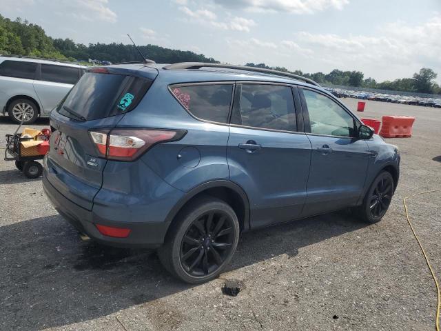  FORD ESCAPE 2018 Granatowy