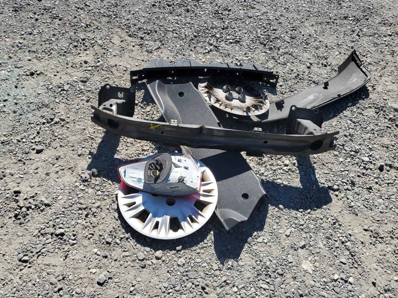 3FADP4AJ9JM147384 2018 Ford Fiesta S