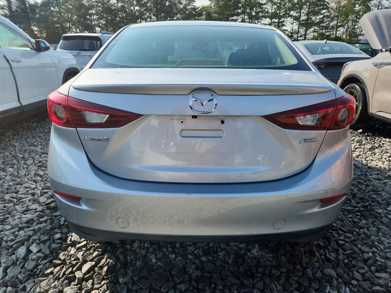 2018 Mazda 3 Touring VIN: 3MZBN1V32JM199986 Lot: 65173725