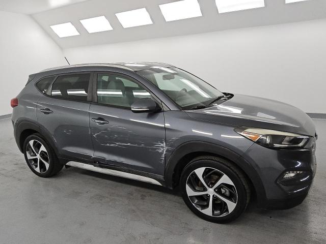  HYUNDAI TUCSON 2017 Szary