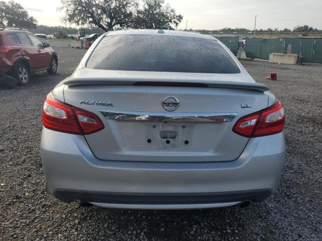  NISSAN ALTIMA 2017 Srebrny