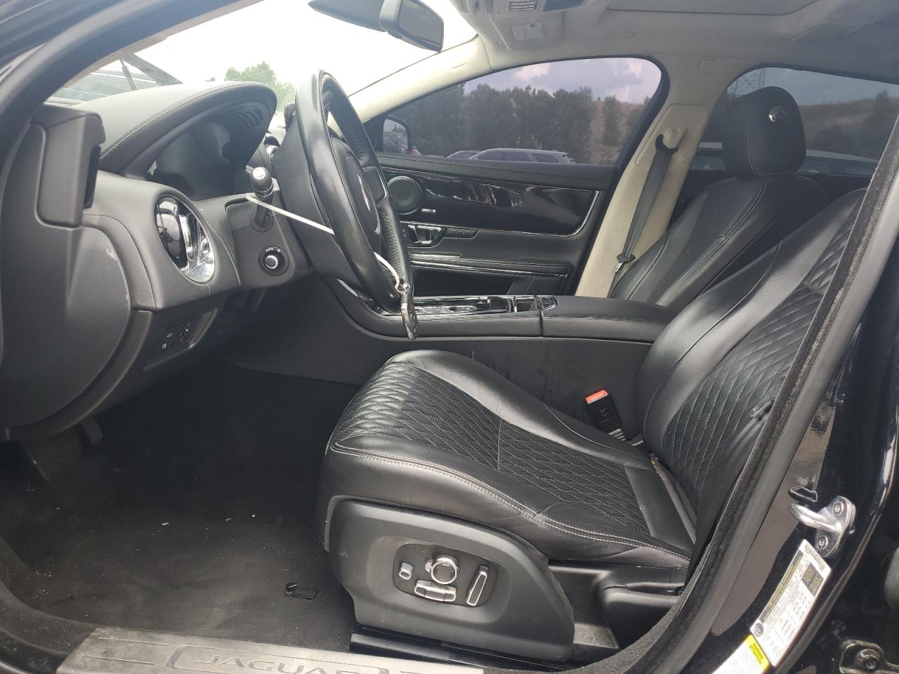 sajwj2gdxh8w05704 SAJWJ2GDXH8W05704 2017 Jaguar Xjl Portfolio