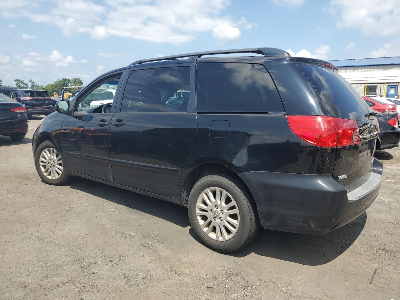 2010 Toyota Sienna Xle VIN: 5TDYK4CC0AS303059 Lot: 65904455