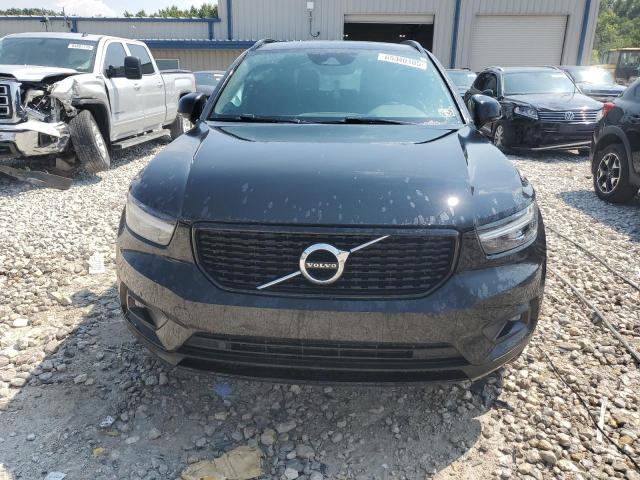  VOLVO XC40 2021 Черный